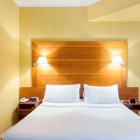 Hotel Ibis Styles Bari Giovinazzo Esterno foto