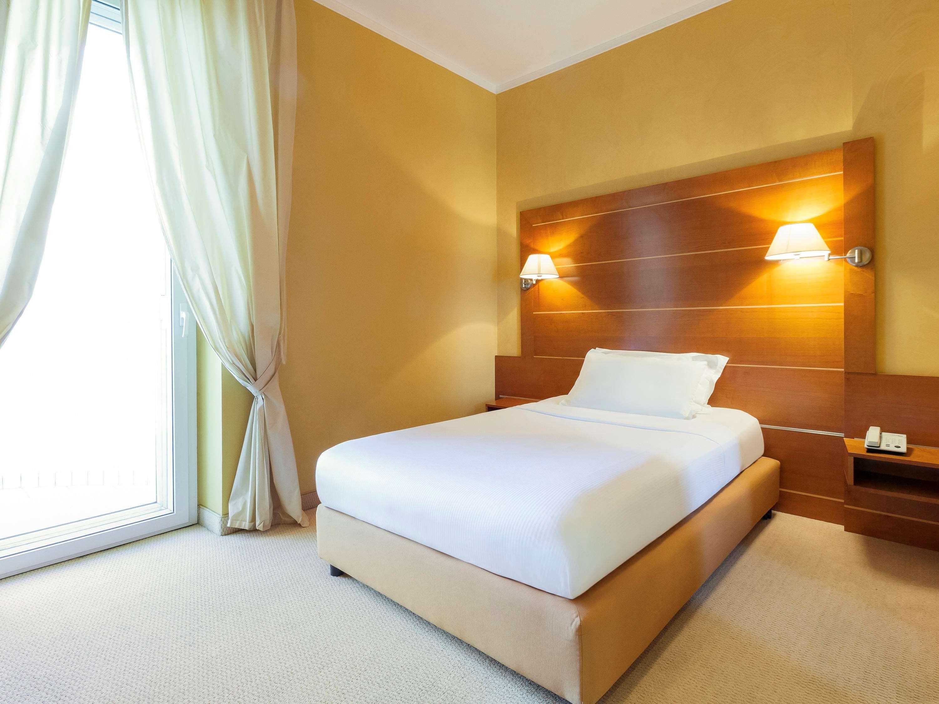 Hotel Ibis Styles Bari Giovinazzo Esterno foto