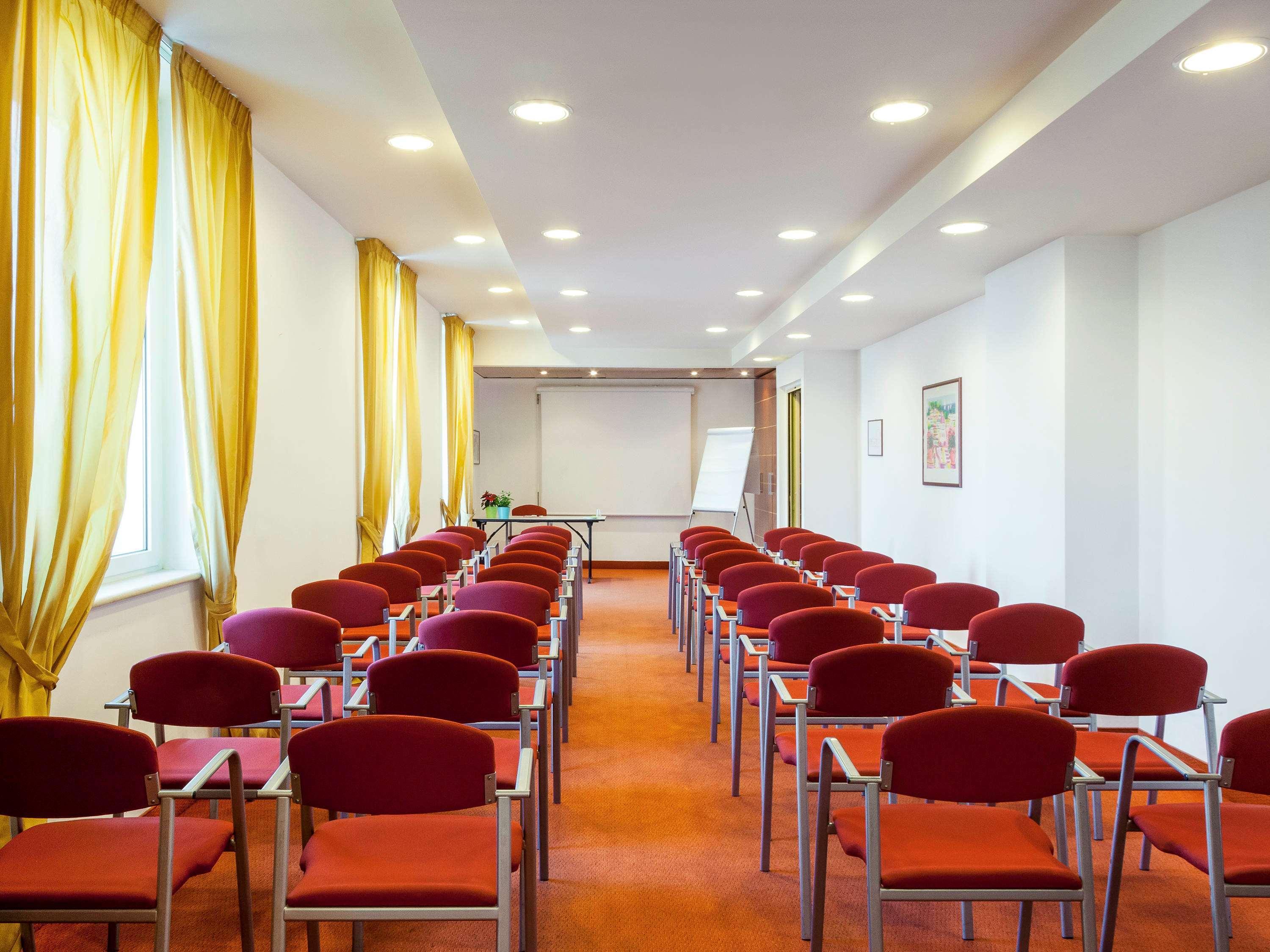 Hotel Ibis Styles Bari Giovinazzo Esterno foto