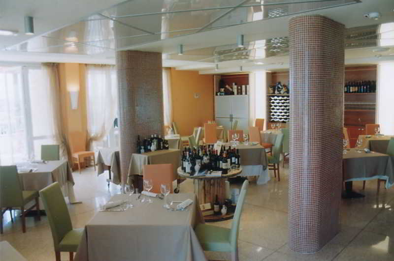 Hotel Ibis Styles Bari Giovinazzo Ristorante foto