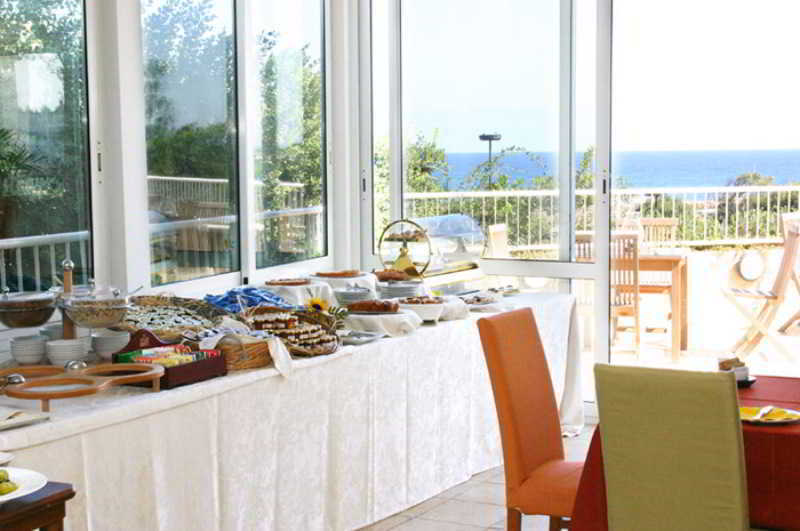 Hotel Ibis Styles Bari Giovinazzo Esterno foto