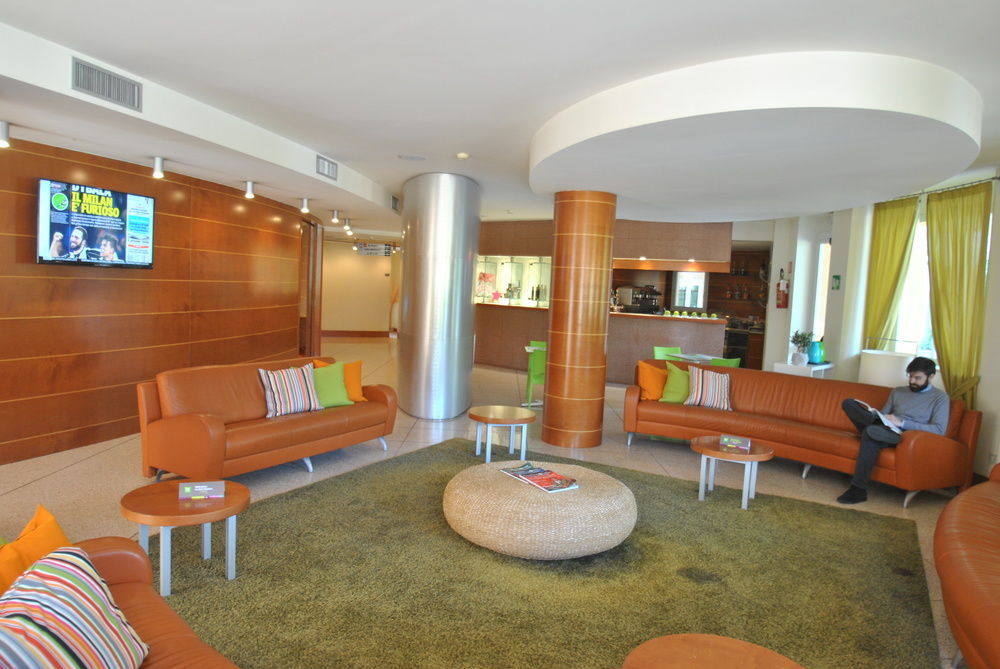 Hotel Ibis Styles Bari Giovinazzo Esterno foto