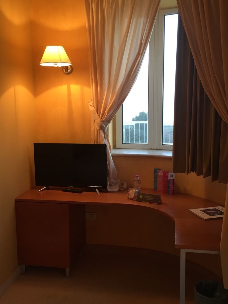 Hotel Ibis Styles Bari Giovinazzo Esterno foto