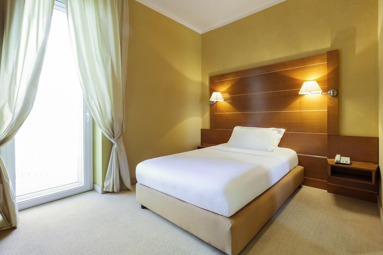 Hotel Ibis Styles Bari Giovinazzo Esterno foto