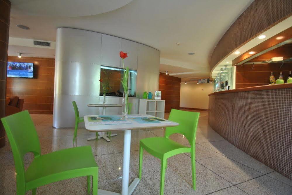 Hotel Ibis Styles Bari Giovinazzo Esterno foto